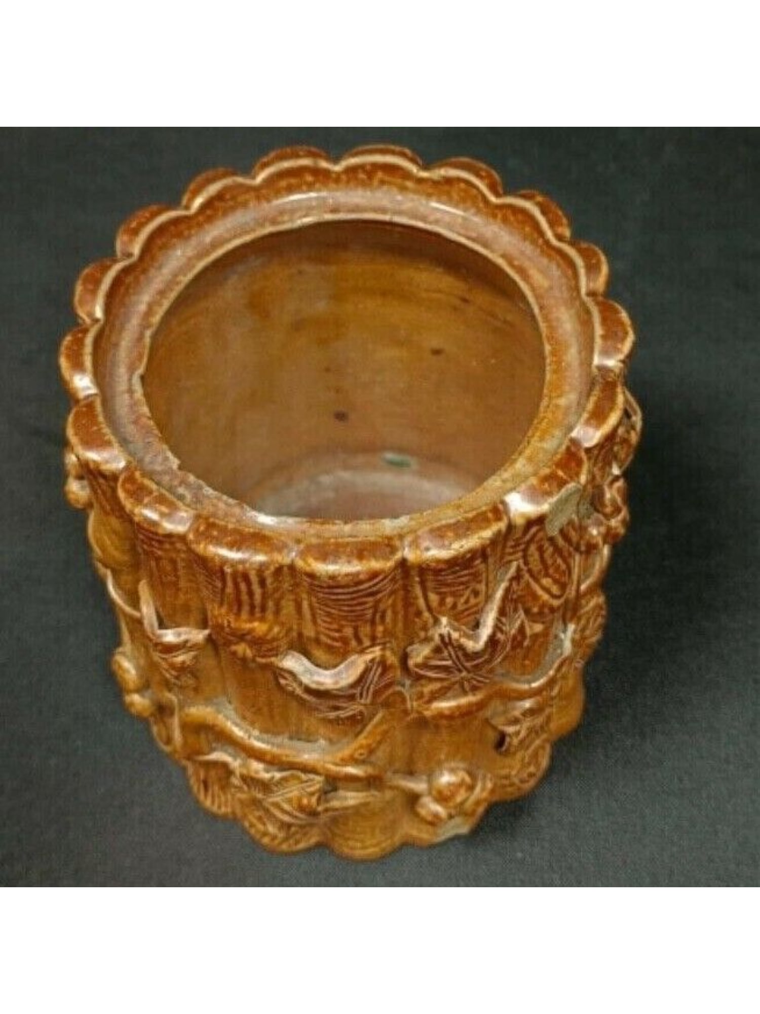 Charming Small Terra Cotta Flower Pot with Vineyard Design - 5