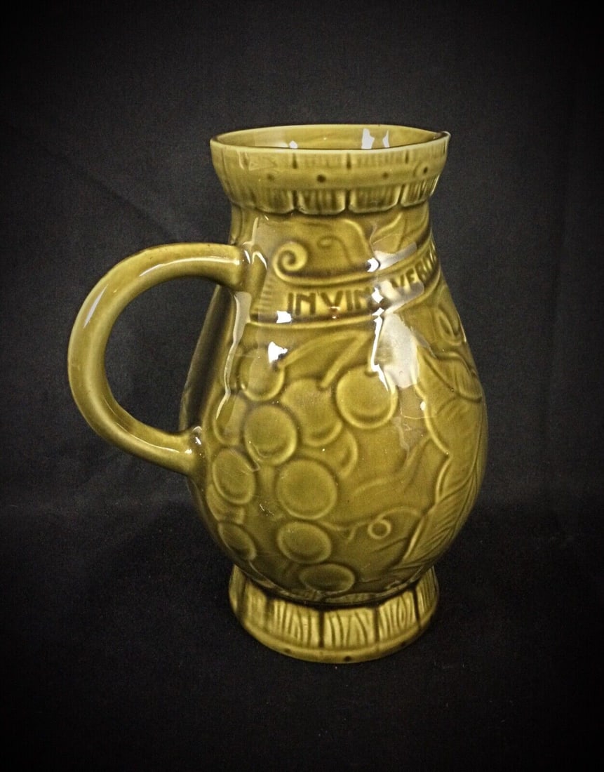 Sarreguemines Pitcher or Jug with Grape and Vine Flower Design - 4