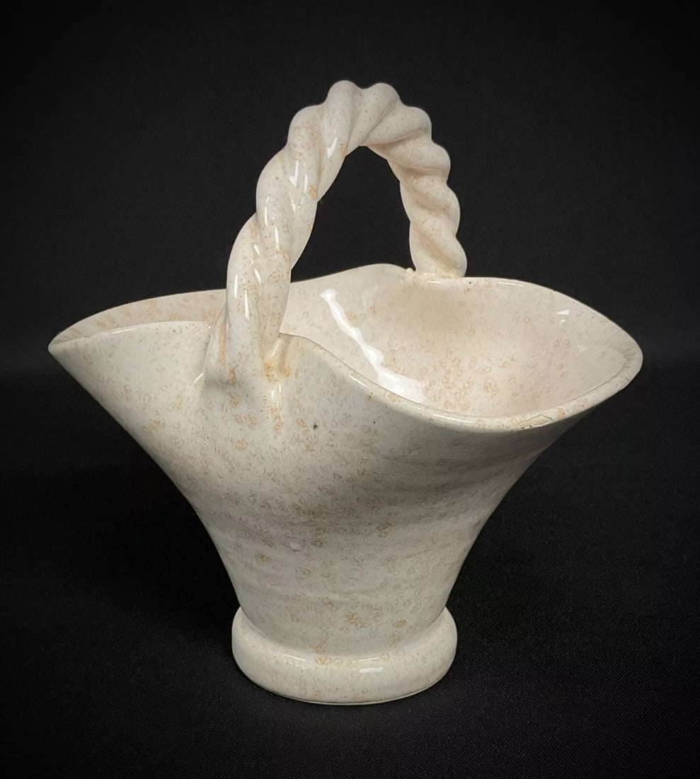 Charming 20th Century Small Floral Ceramic Basket Signed Vallauris - 2