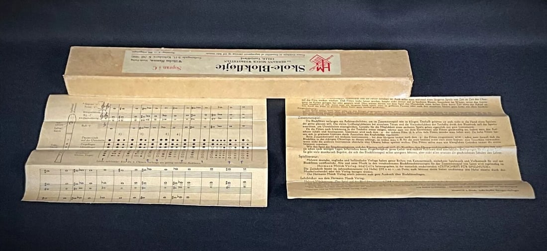 Vintage Moeck German Wooden Flute with Original Box and Instruction Book - 12