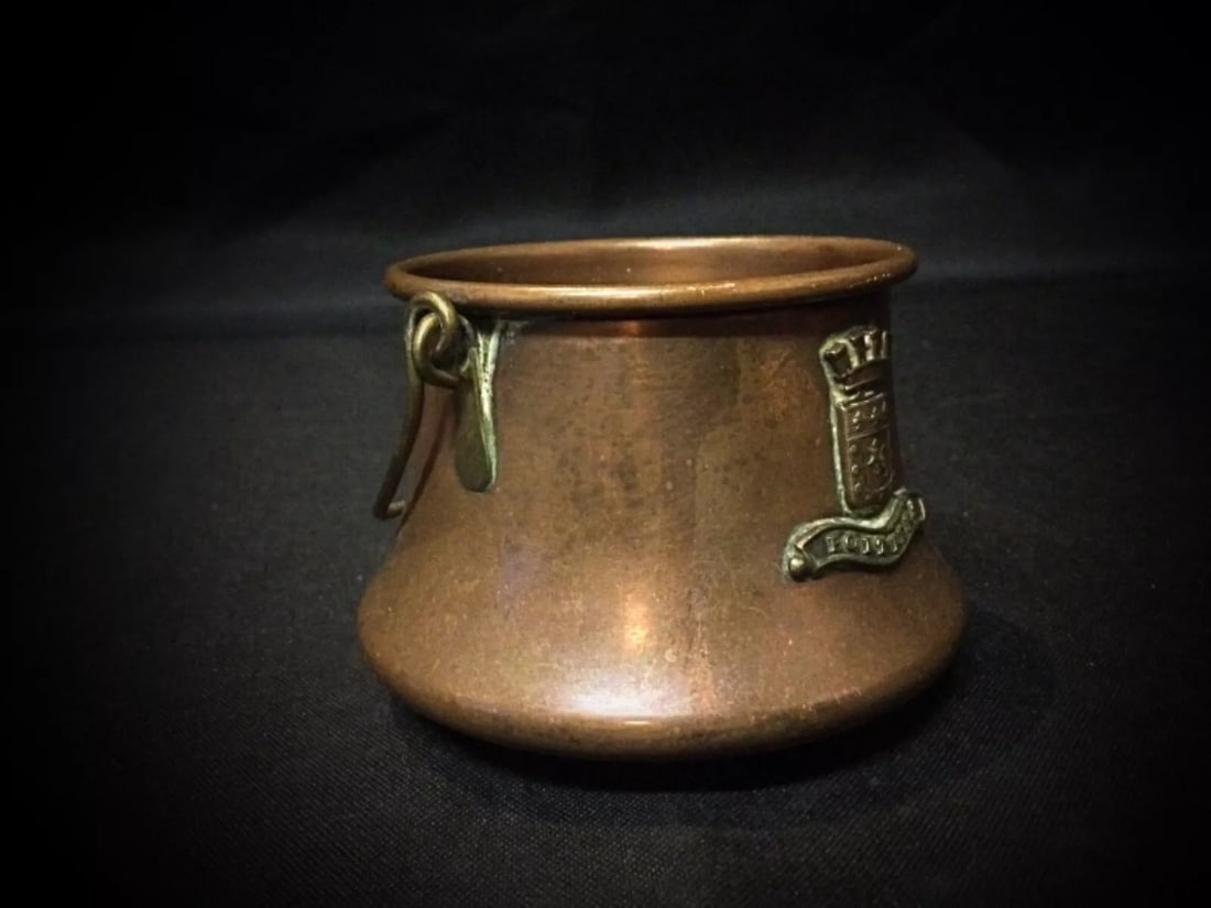 Antique Copper Cauldron – "Poitiers" Engraved, Vintage Decorative Collectible - 4