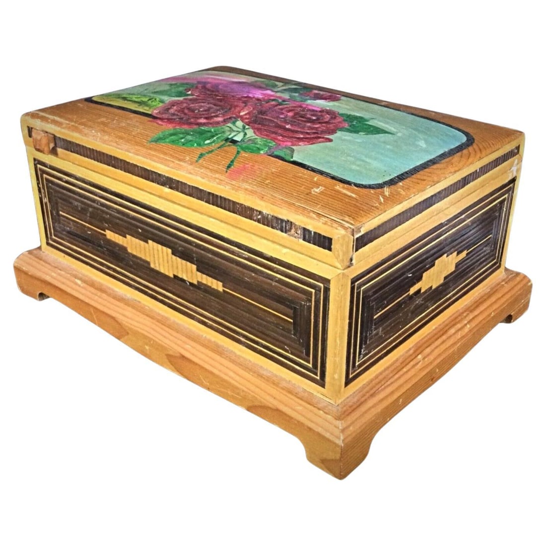 Vintage Straw Marquetry Box with Floral Rose Design – Early 20th Century (1 of 9)