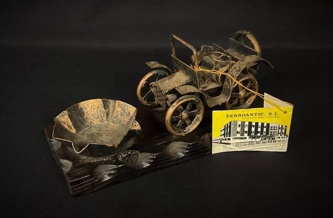 Vintage and Rare 1910 Ford Metal Sculpture on Wooden Base by Ferroantic - 6