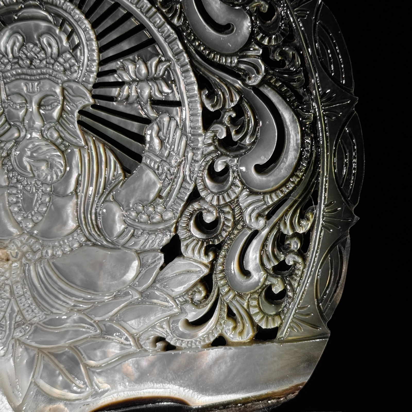 Engraved mother of pearl shell - Ganesha motif - 6