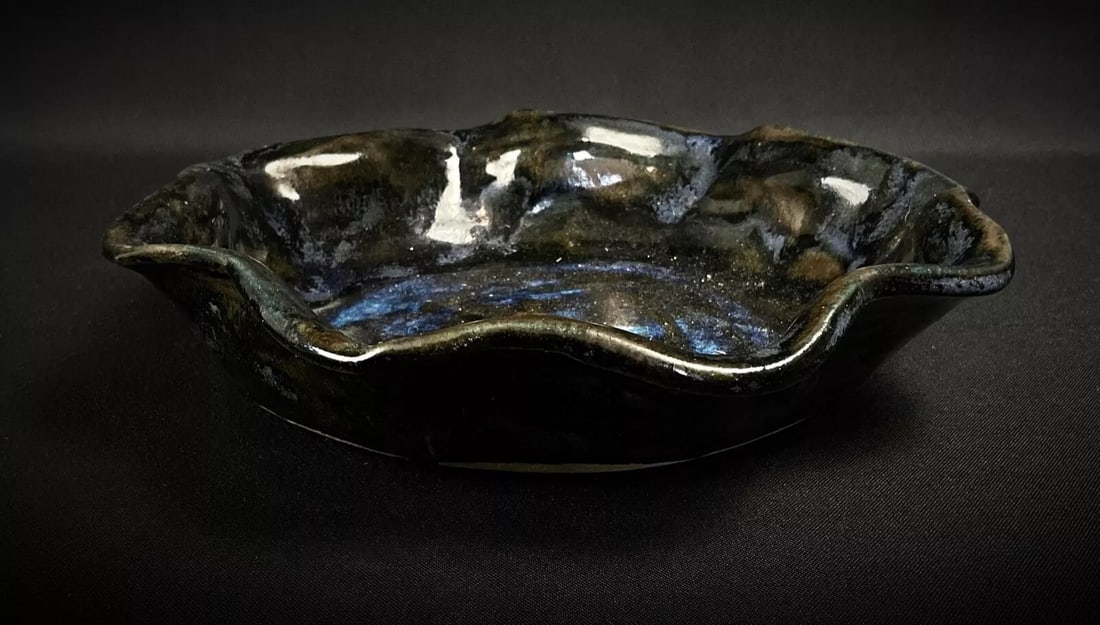 Vintage 20th Century Blue and Black Ceramic Catchall Dish - 4