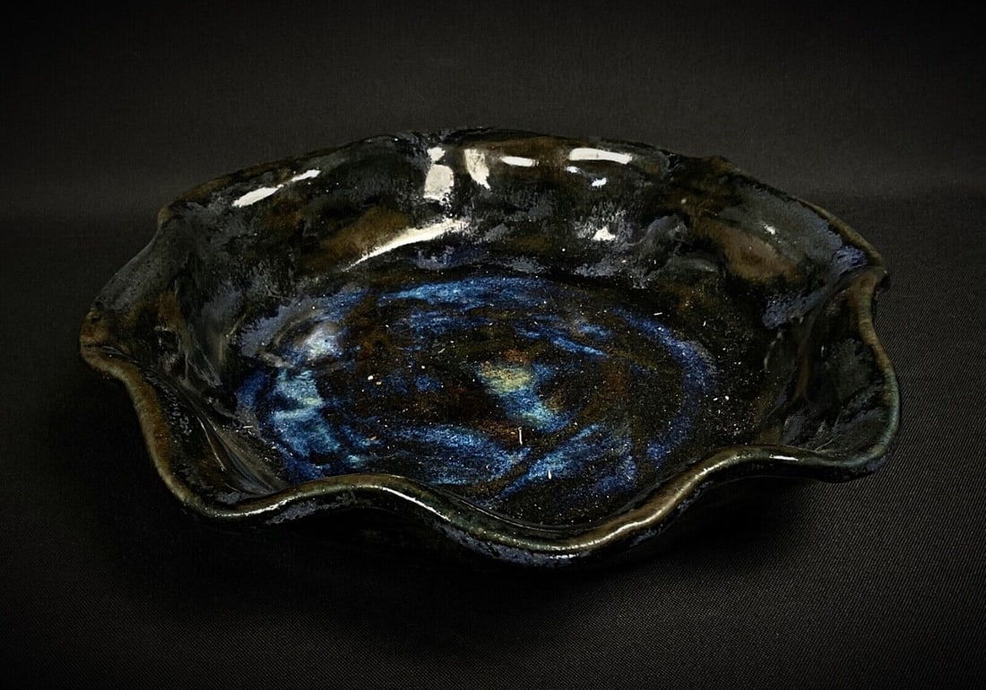 Vintage 20th Century Blue and Black Ceramic Catchall Dish - 7