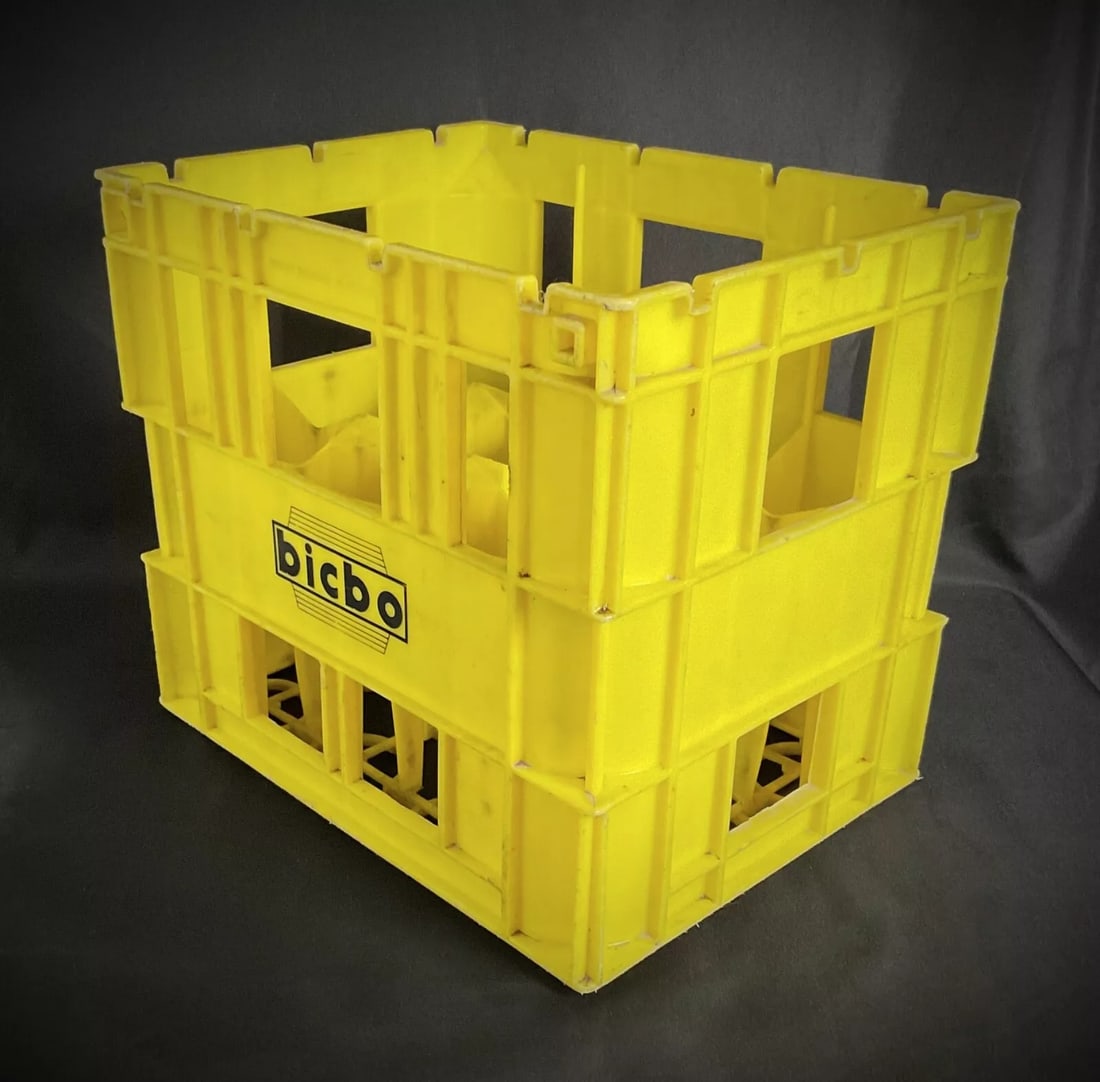 Vintage Yellow "Bicbo" Bottle Crate – Holds Up to 12 Bottles - 10