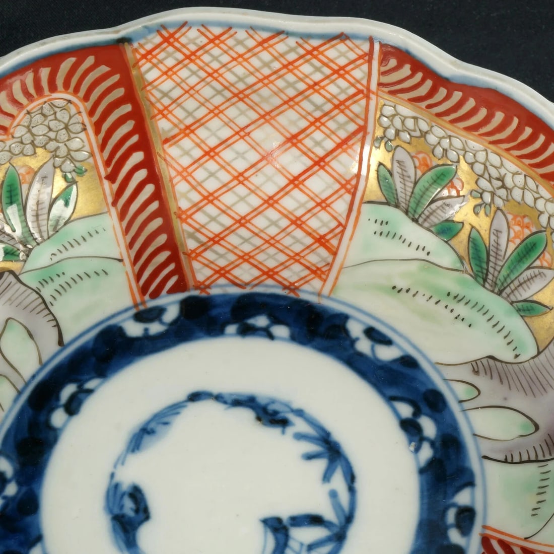 Japanese Imari Bowl Cherry Tree Design 19th C - 10