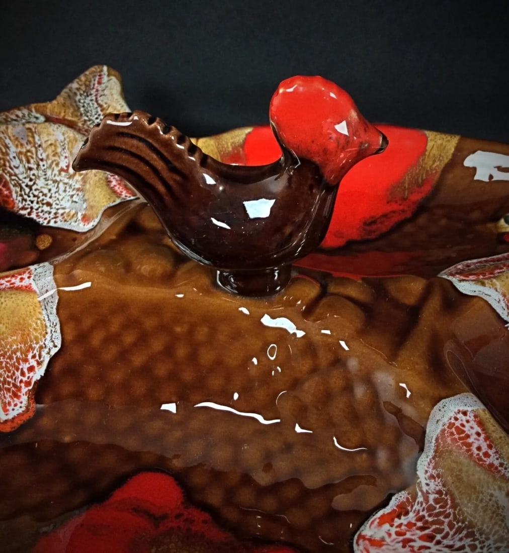 Beautiful Vallauris Compartmentalized Appetizer Dish – Fish and Rooster - 3