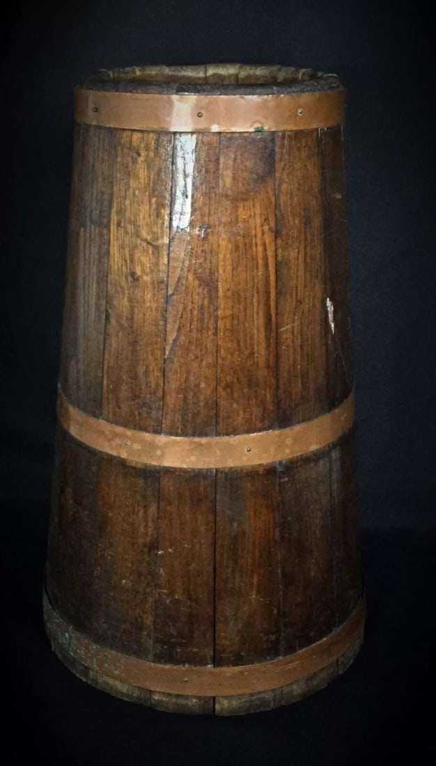 Antique Late 19th-Early 20th Century Wooden Butter Churn with Copper Ban - 6