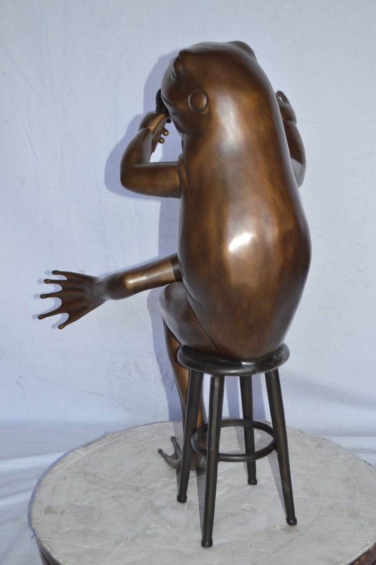 Comedic Frog bronze statue - Size: 25"L x 20"W x 30"H. - 10