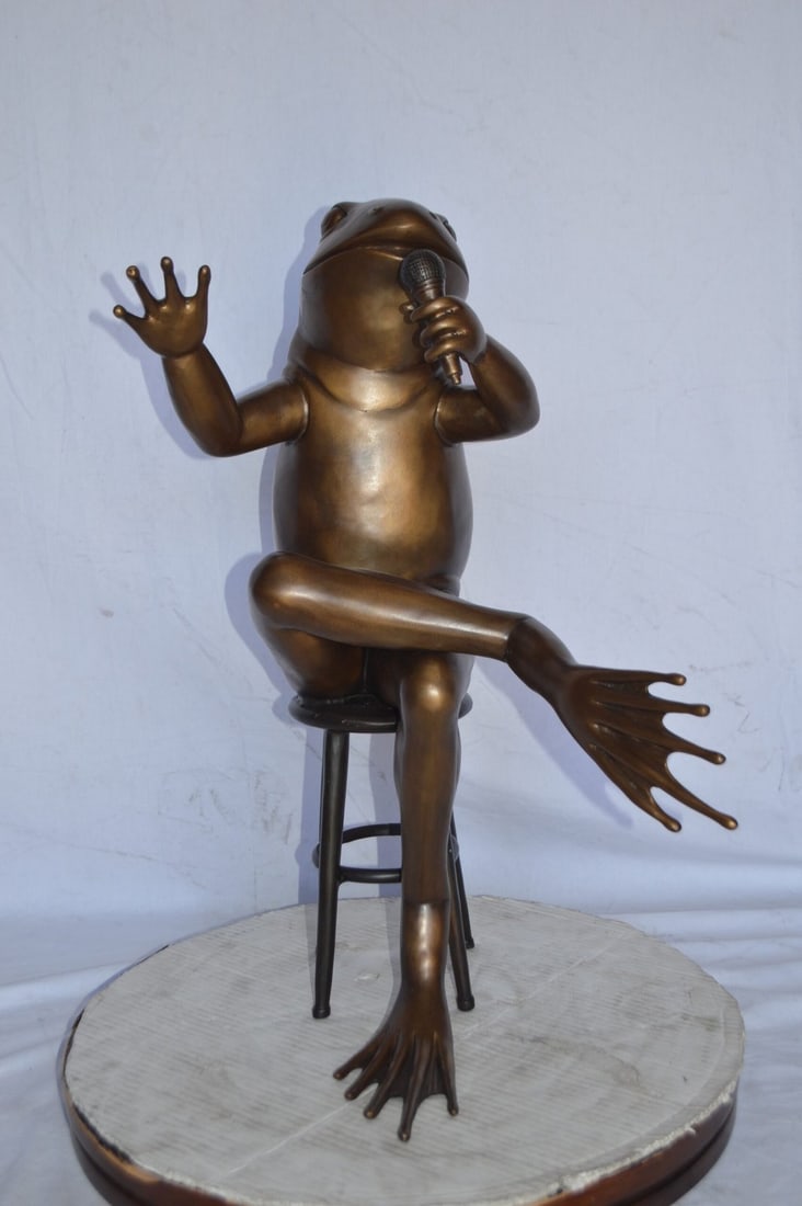 Comedic Frog bronze statue - Size: 25"L x 20"W x 30"H. - 3