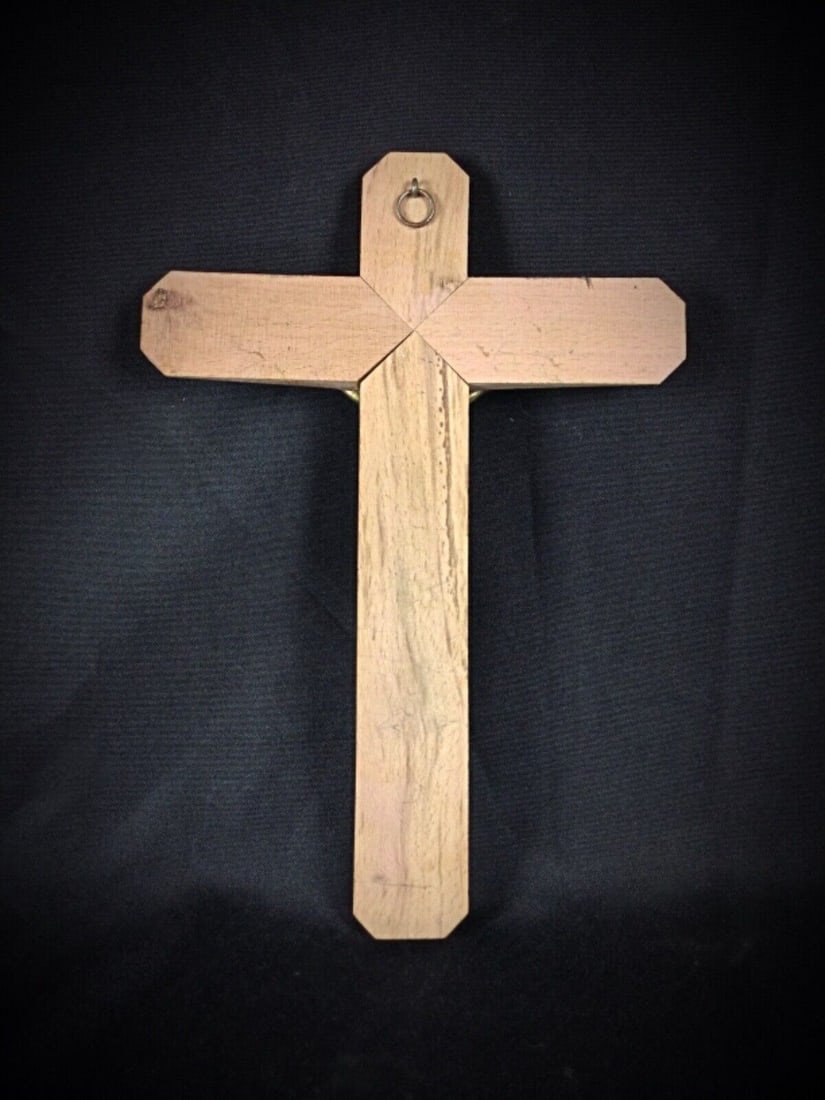 Vintage Wooden Crucifix with Christ in Régule – Christian Symbolism - 6