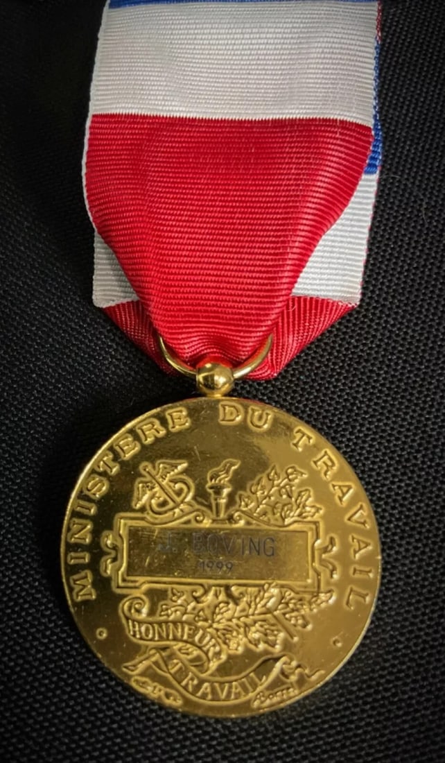 1999 Ministry of Labor Medal for J. Boving in Original Box - 3