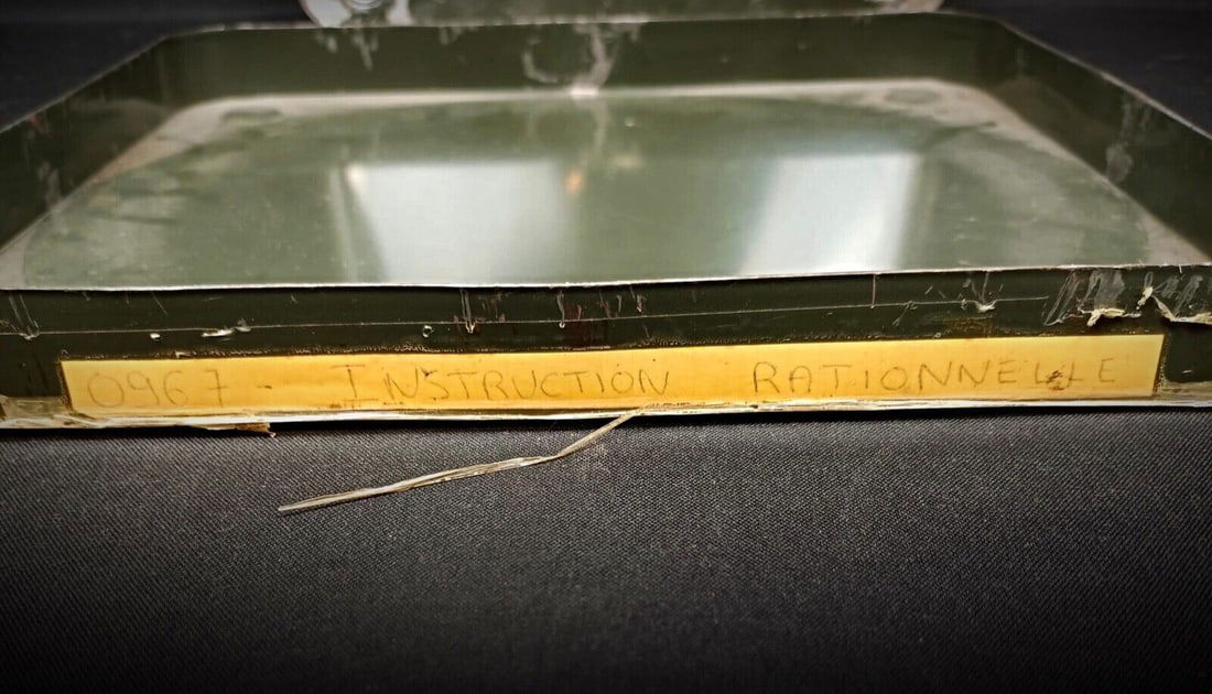 Vintage Military Film with Metal Box "ECPA" - Se Poster Se Déplacer - 11