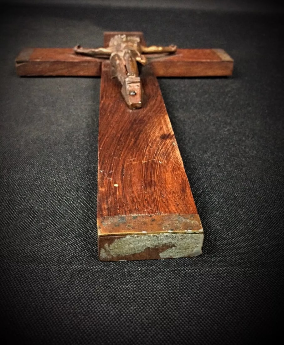 Antique Wall Crucifix in Wood and Regule – Esoteric Religious Art - 8