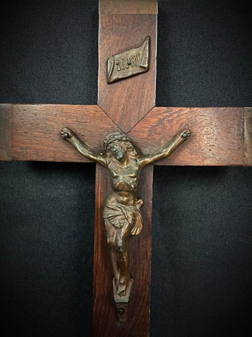 Antique Wall Crucifix in Wood and Regule – Esoteric Religious Art - 9