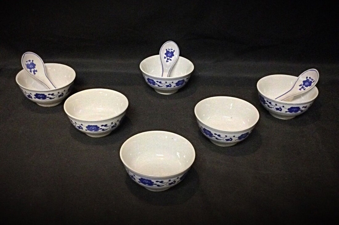 Set of 6 Chinese Porcelain Rice Bowls with 3 Spoons - 2