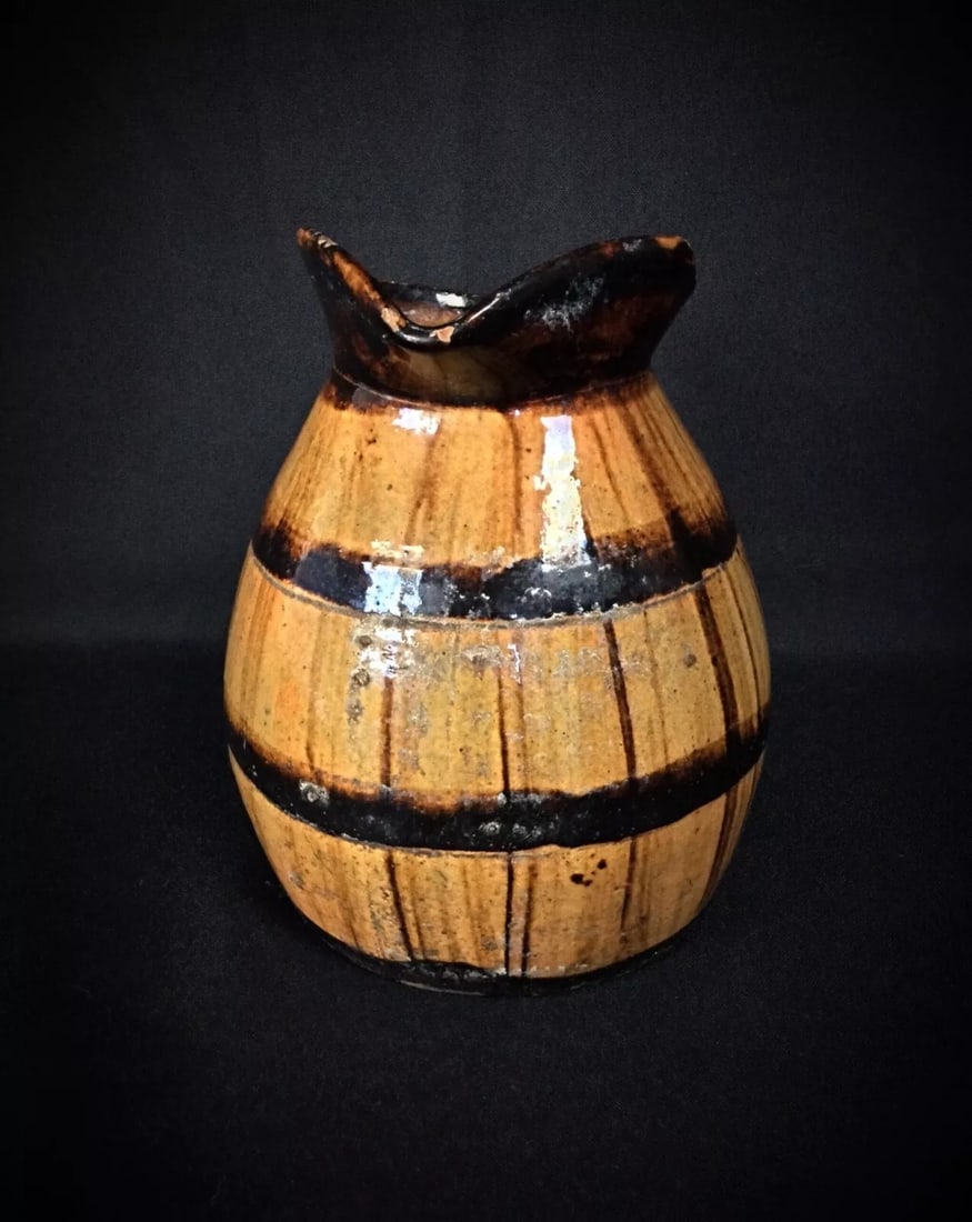 Antique Ceramic Barrel-Shaped Pitcher – Charming Vintage Design - 3
