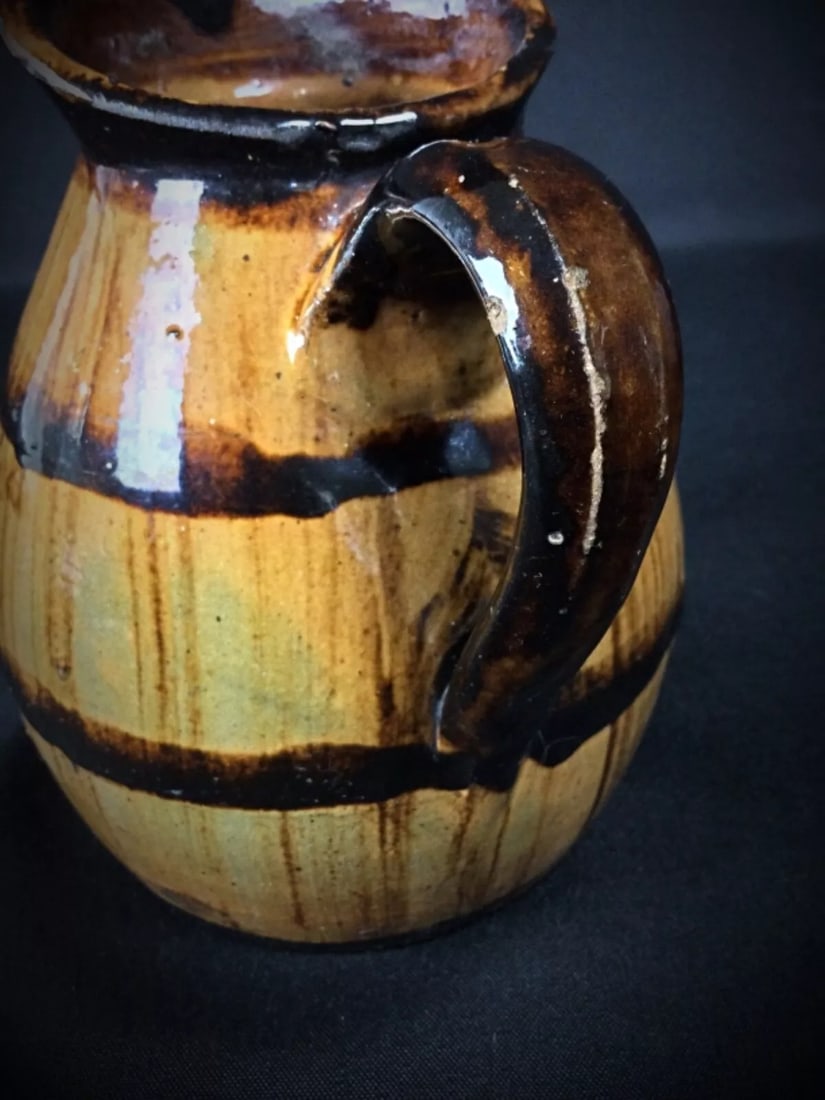 Antique Ceramic Barrel-Shaped Pitcher – Charming Vintage Design - 6