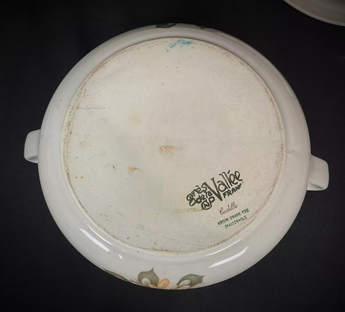 Antique 20th-Century French Stoneware Soup Tureen by La Vallée Castille - 10