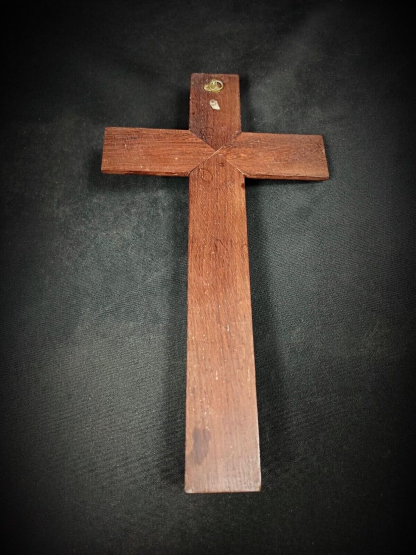 Vintage 20th Century Wooden Crucifix with Christ Figure in Spelter - 5