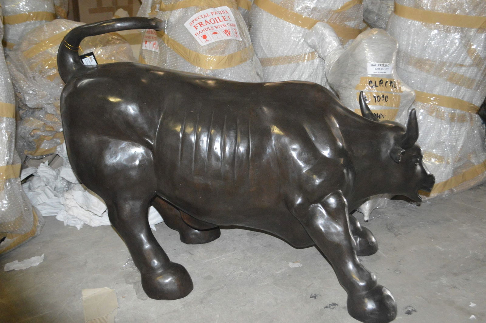 Wall street Bull - large Bronze Statue - Size: 22"L x 50"W x 33"H. - 5