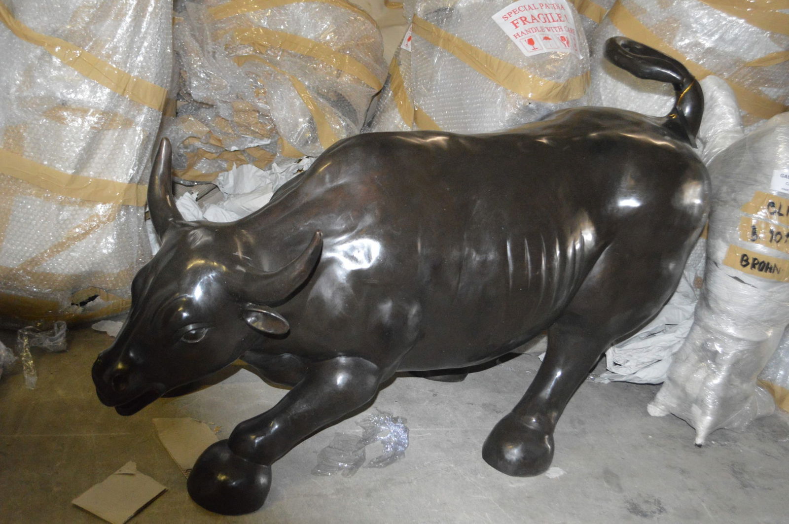 Wall street Bull - large Bronze Statue - Size: 22"L x 50"W x 33"H. - 8