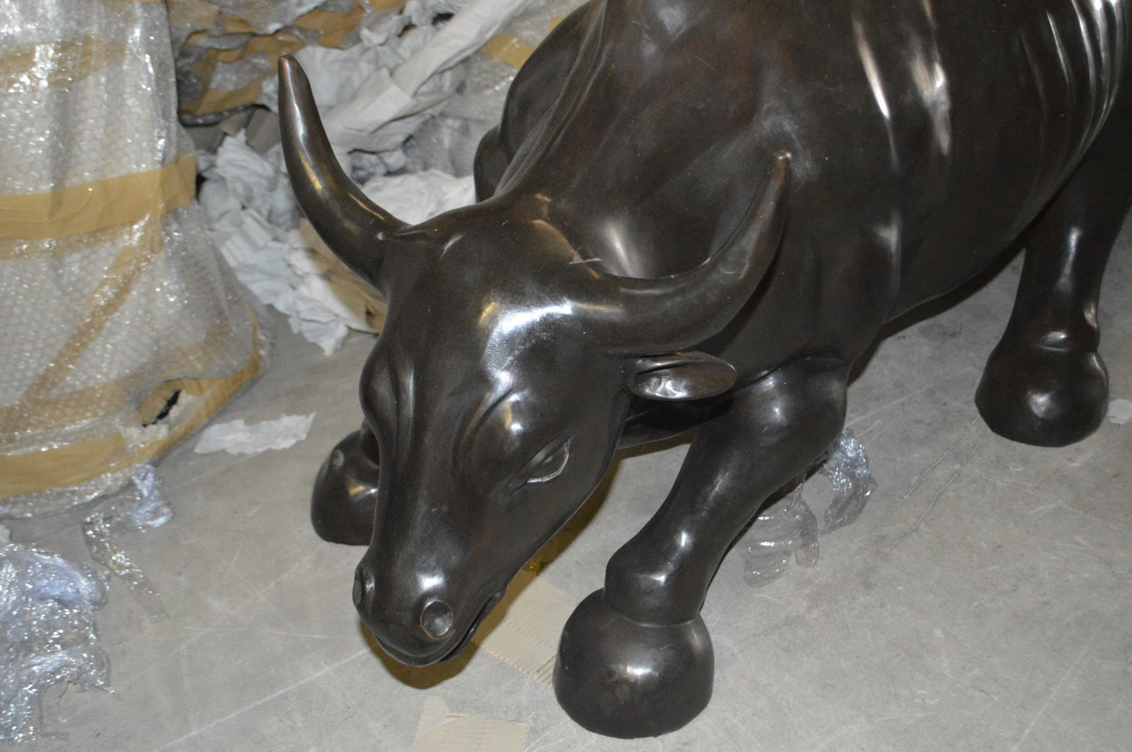 Wall street Bull - large Bronze Statue - Size: 22"L x 50"W x 33"H. - 9