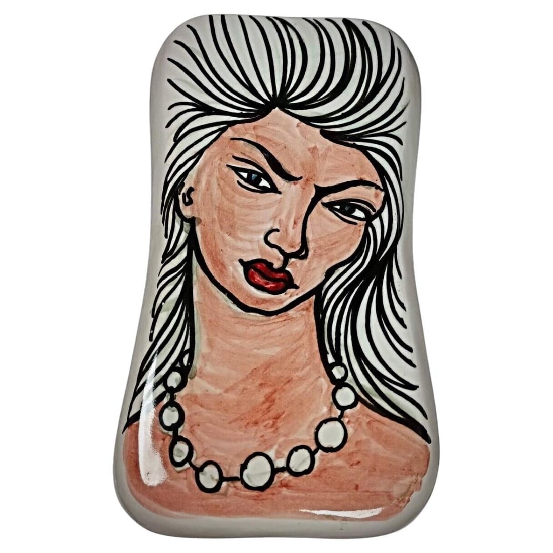 Vintage Hanging Sculpture of a Woman by Igor S. Stéphano - Numbered 611: Title:Vintage Hanging Sculpture of a Woman by Igor S. Stéphano - Numbered 611Origin:FranceDimension:Height: 20 cm (7.9 inches)Length: 11 cm (4.3 inches)Thickness: 2 cm (0.8