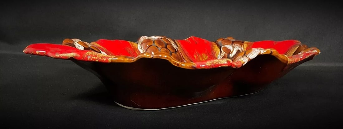 Vintage 20th-Century Vallauris Leaf-Shaped Serving Platter - 7