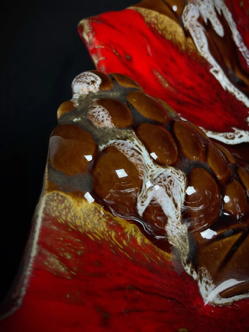 Vintage 20th-Century Vallauris Leaf-Shaped Serving Platter - 9