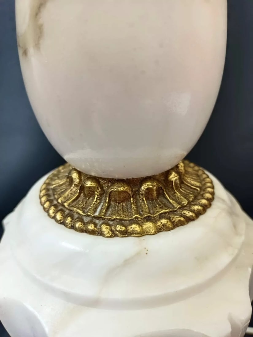Vintage Alabaster and Brass Lamp Base with Lampshade - 7