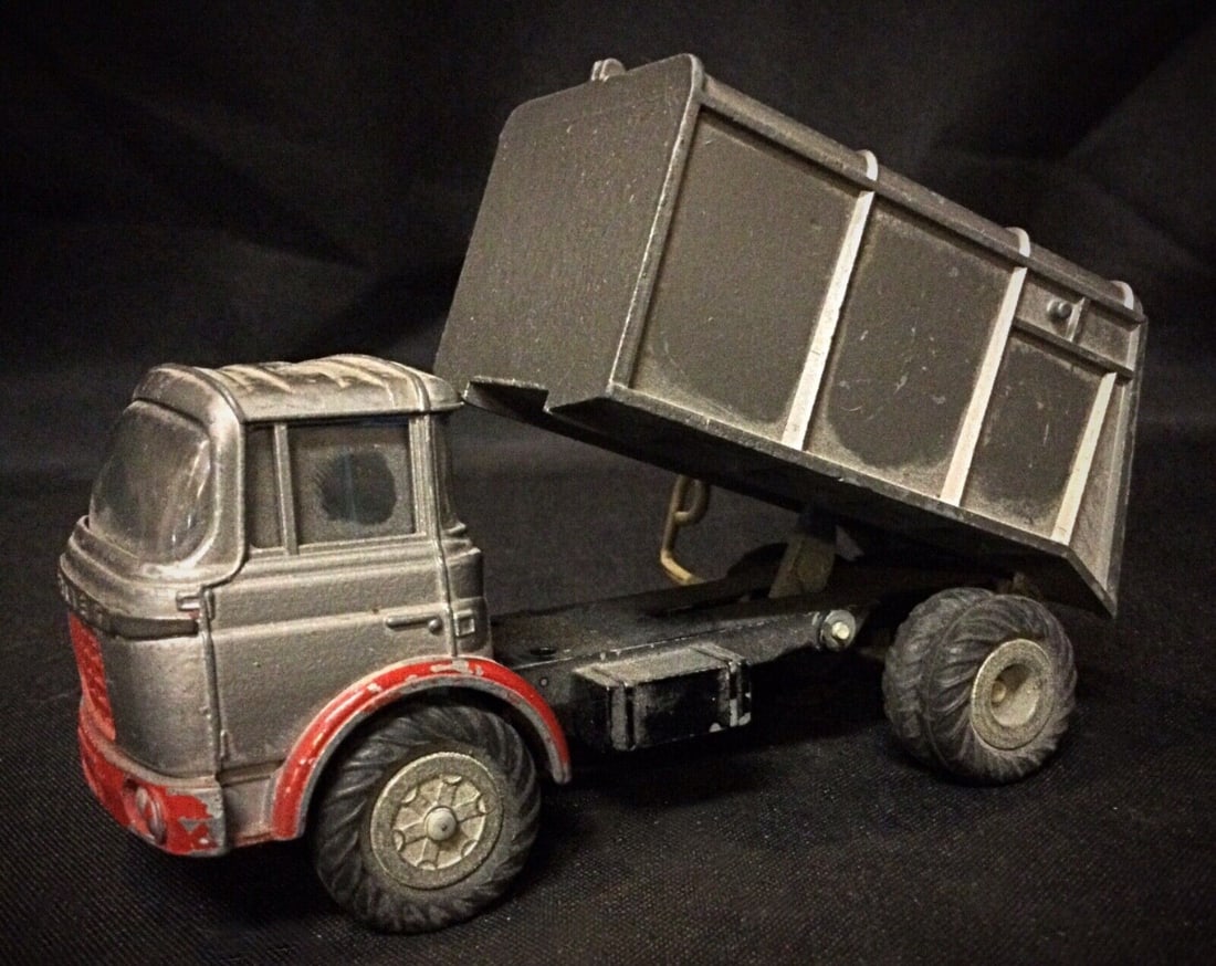 Vintage JRD Berliet Relaxe Truck Toy - 2