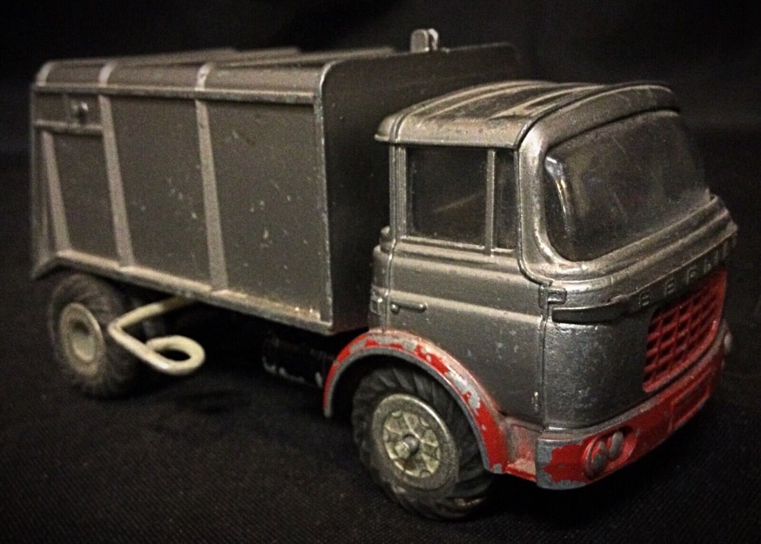 Vintage JRD Berliet Relaxe Truck Toy - 3