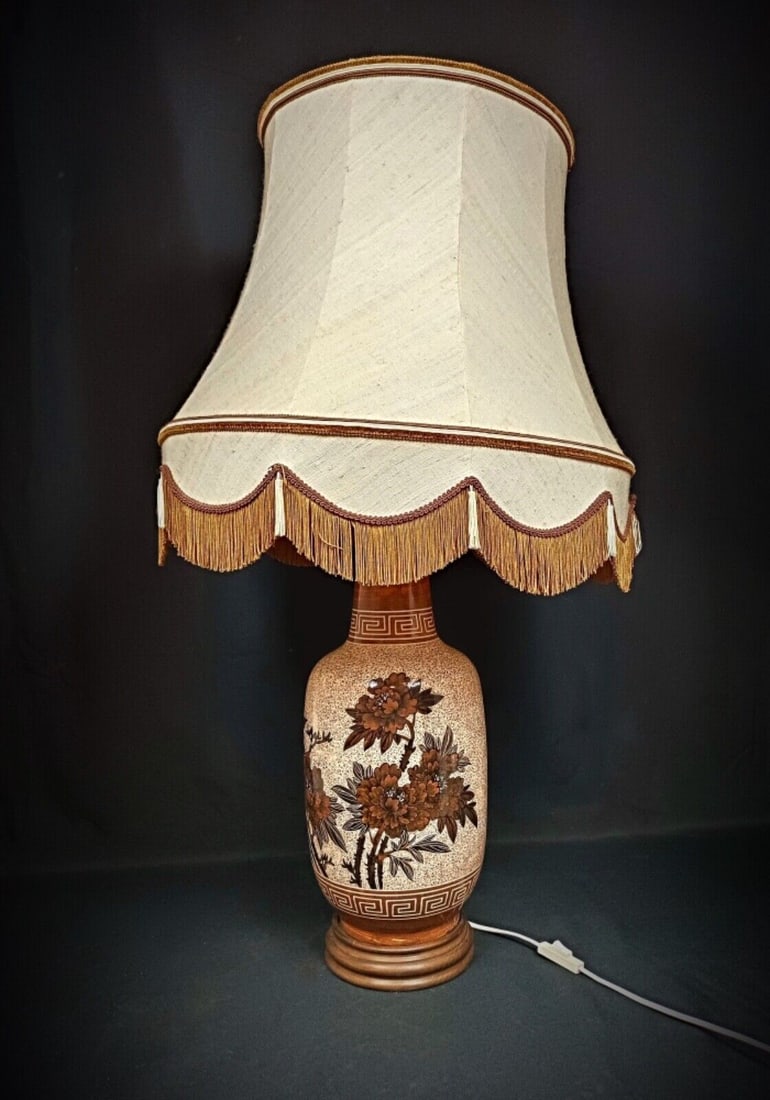 Antique 20th-Century Large Lamp Base and Lampshade with Decoration - 2