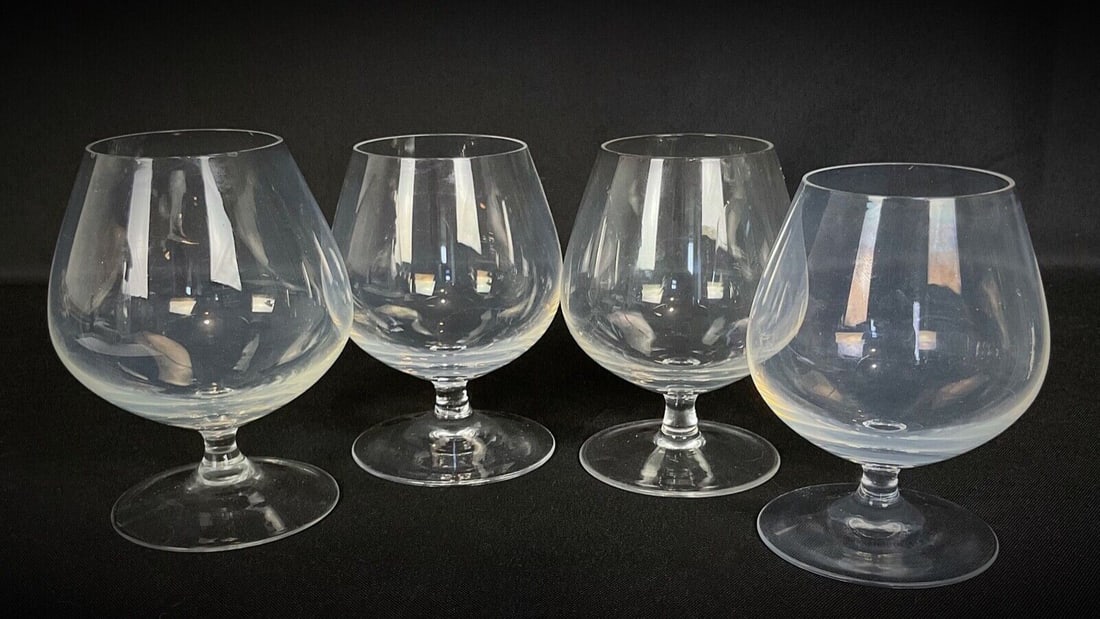 Set of 4 Vintage Crystal Wine Glasses - 2