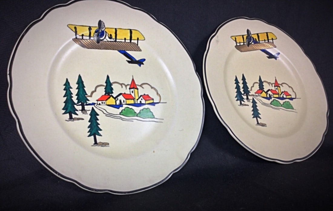 Pair of Antique Hand-Painted Longwy Plates - "Vacance" Design, France - 3