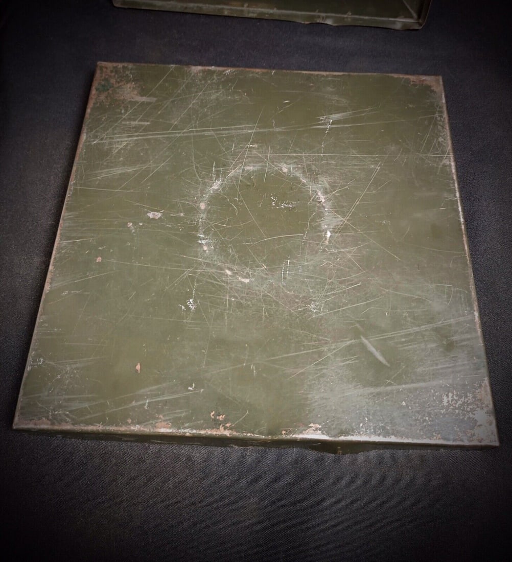 Vintage Military Film with Metal Box "ECPA" - Les Véhicules Blindés - 11