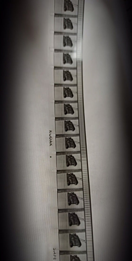 Vintage Military Film with Metal Box "ECPA" - Les Véhicules Blindés - 6