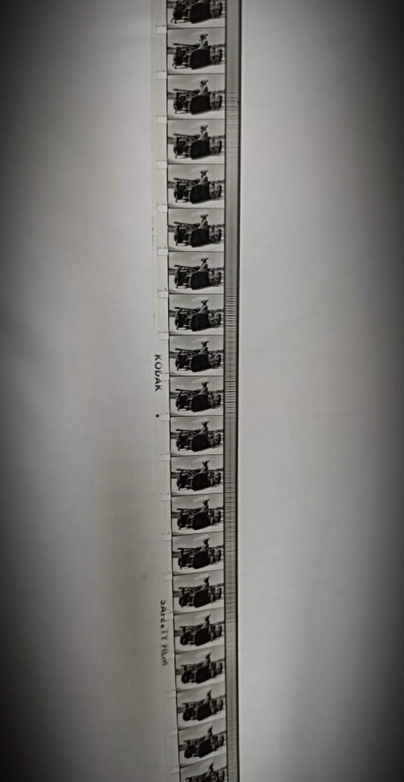 Vintage Military Film with Metal Box "ECPA" - Les Véhicules Blindés - 8