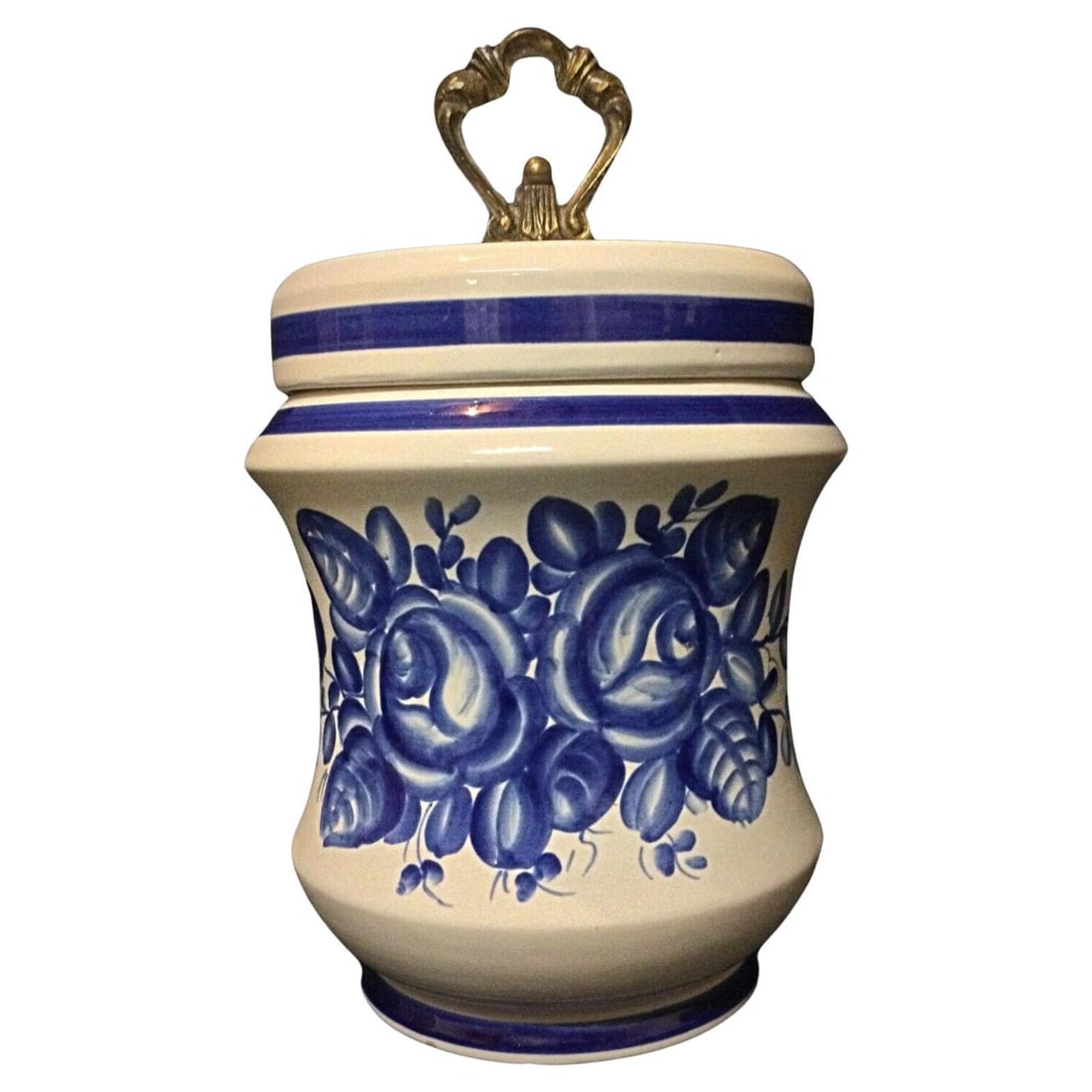 Antique Blue Floral Faience Funeral Urn - Macabo Design, 20th Century: Title:Antique Blue Floral Faience Funeral Urn - Macabo Design, 20th CenturyOrigin:FranceDimension:Height: 28 cm (11.0 in)Diameter: 16 cm (6.3 in)Materials:FaienceYear:20th centuryDescription:This