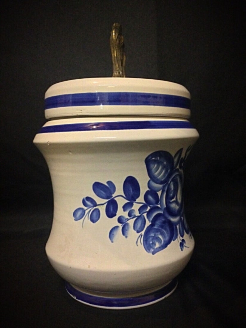 Antique Blue Floral Faience Funeral Urn - Macabo Design, 20th Century - 4