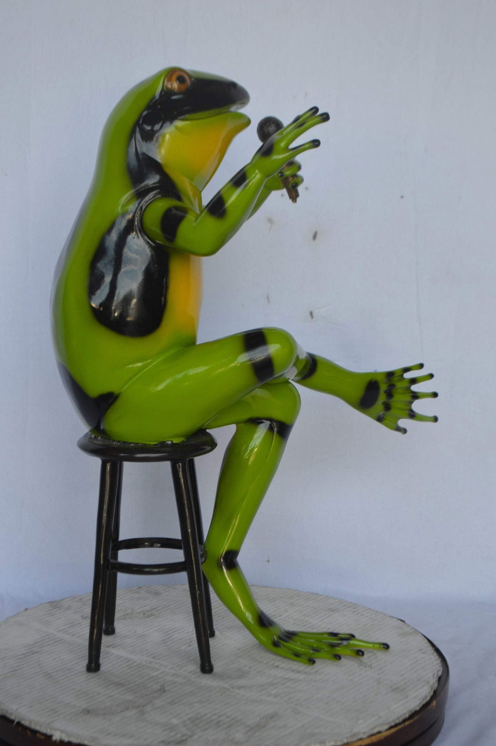 Comedic Green Frog bronze statue - Size: 25"L x 20"W x 30"H. - 7