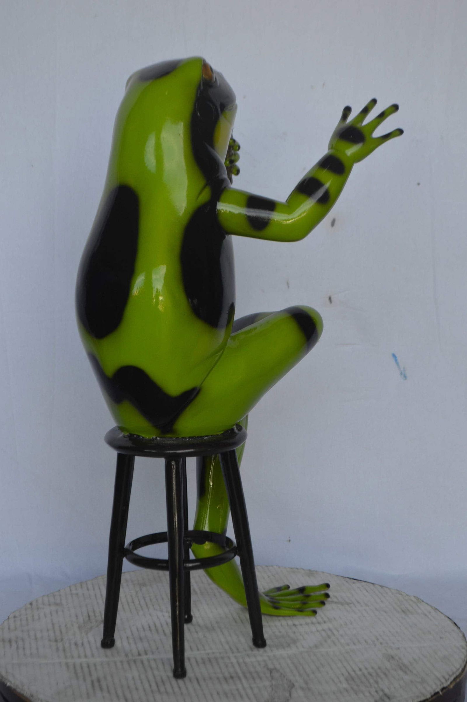 Comedic Green Frog bronze statue - Size: 25"L x 20"W x 30"H. - 9