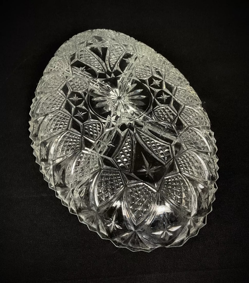 Lovely Engraved Glass Compartment Tray – Ideal for Serving Appetizers - 10