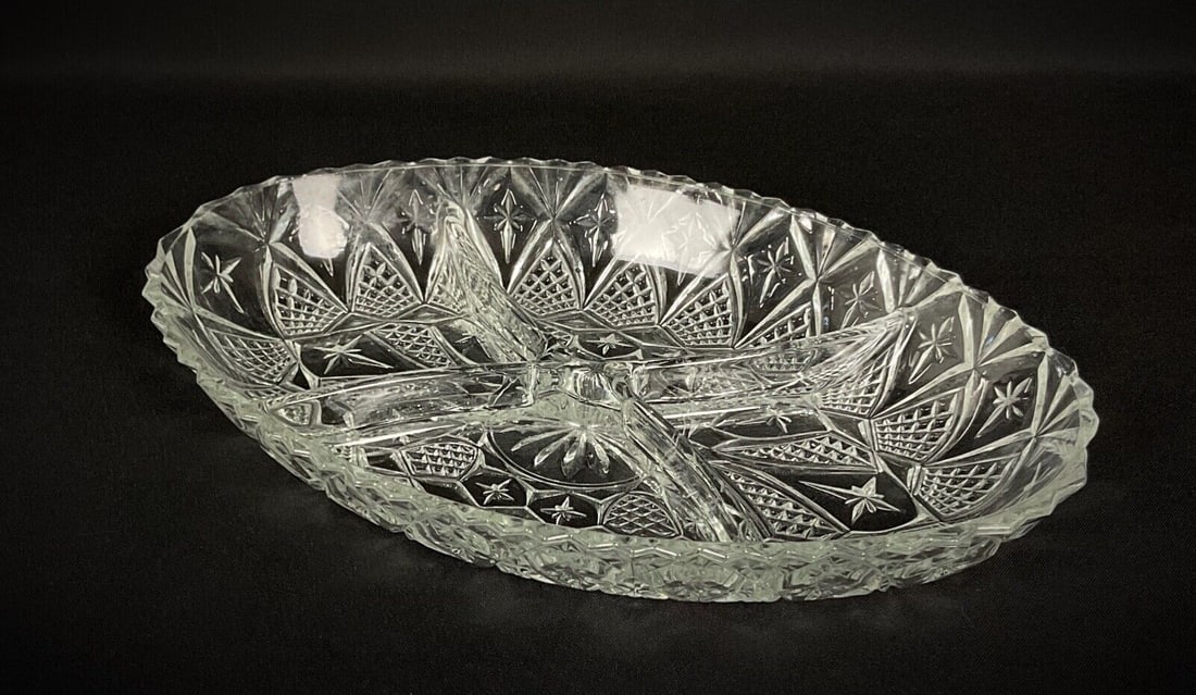 Lovely Engraved Glass Compartment Tray – Ideal for Serving Appetizers - 2