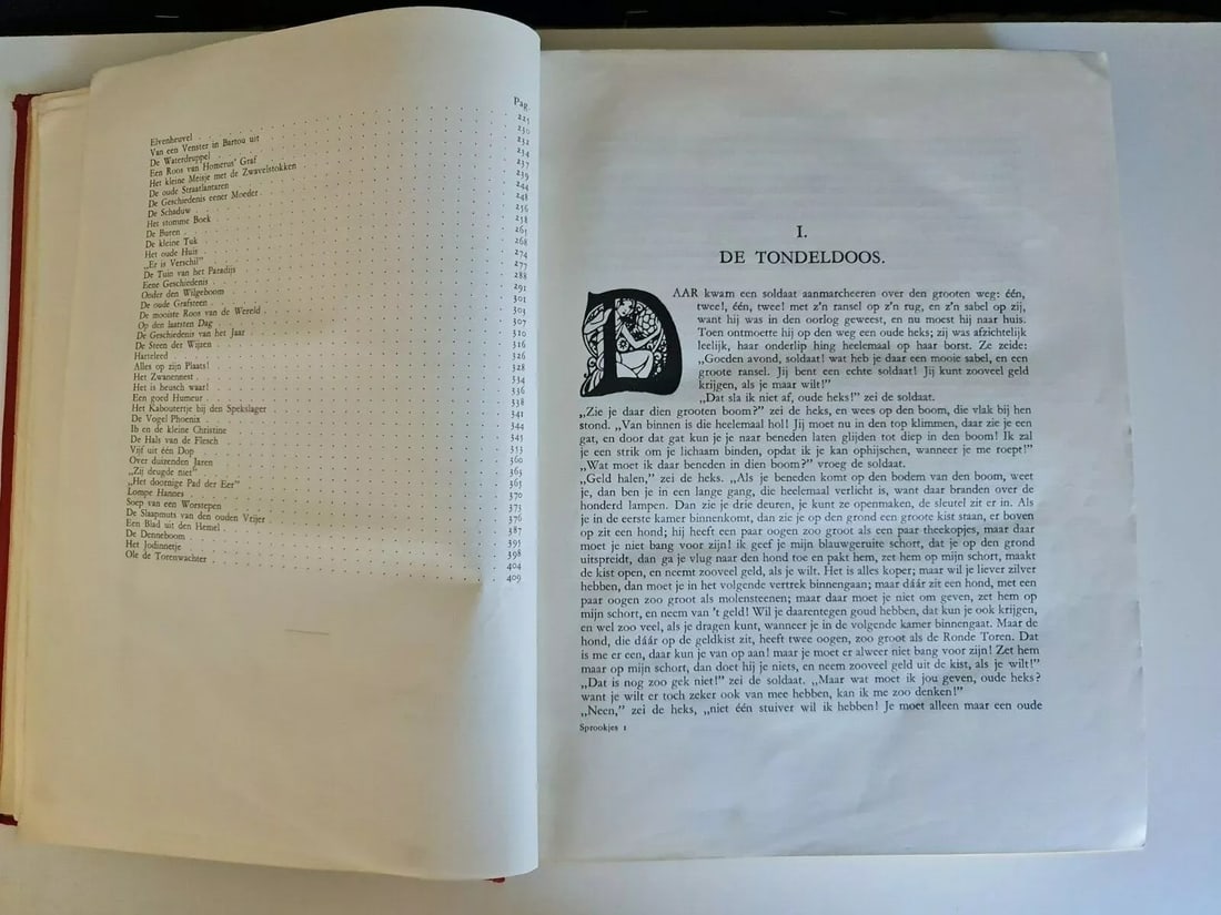 Lovely Engraved Glass Compartment Tray – Ideal for Serving Appetizers - 9