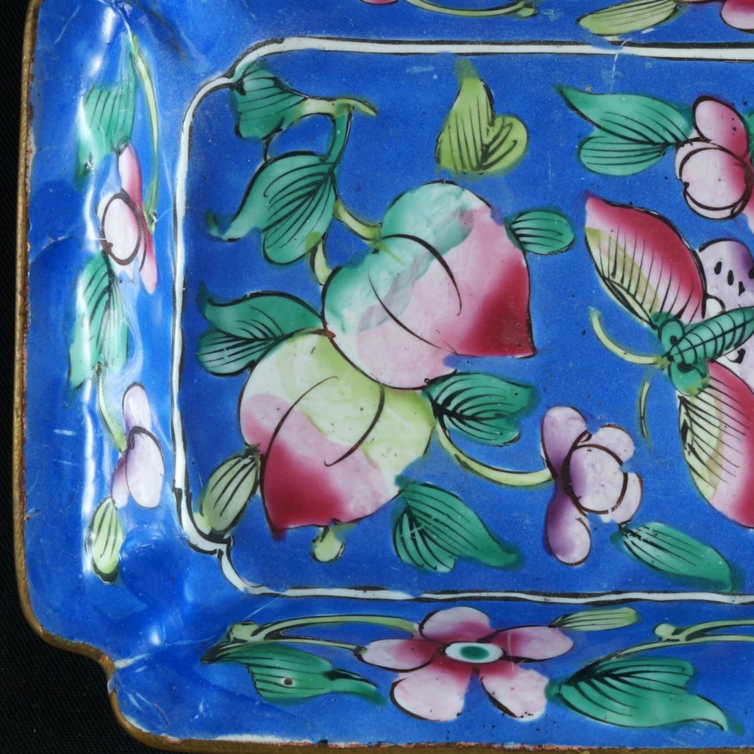 Small 1930s Chinese Enamel Metal Tray - 5