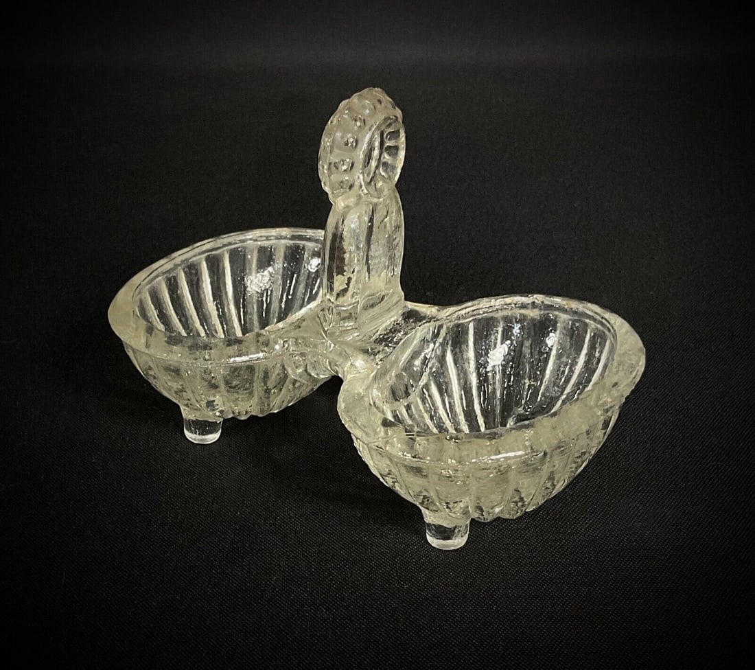Antique 20th-Century French Quadruple-Footed Glass Salt Cellar - 2